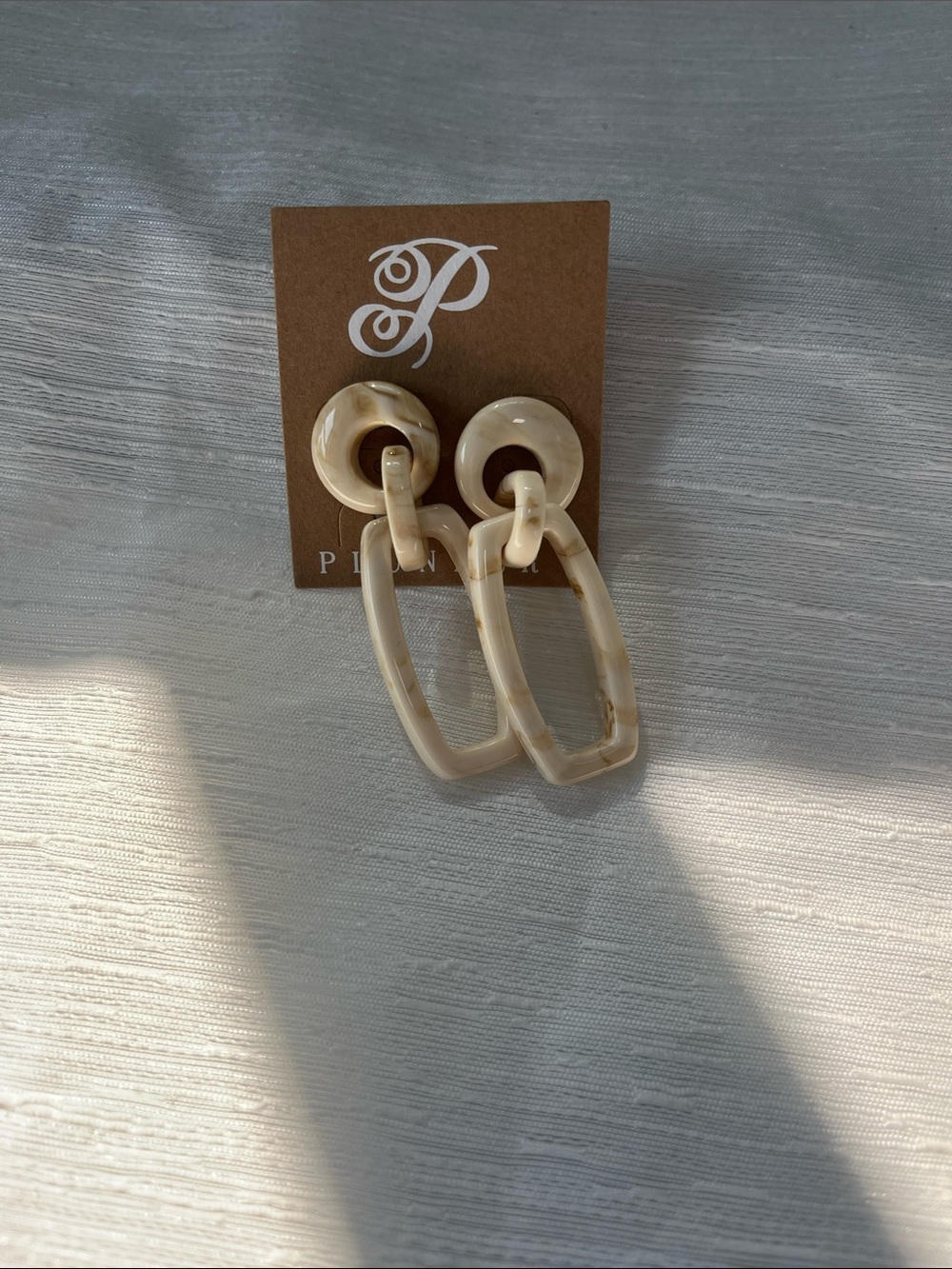 Plunder Cream Marble Link Drop Earrings